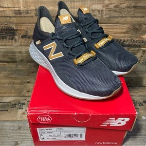 New Balance Men's Fresh Foam Roav V1 Sneaker Dark Grey Brown Gum sz 8 Wide